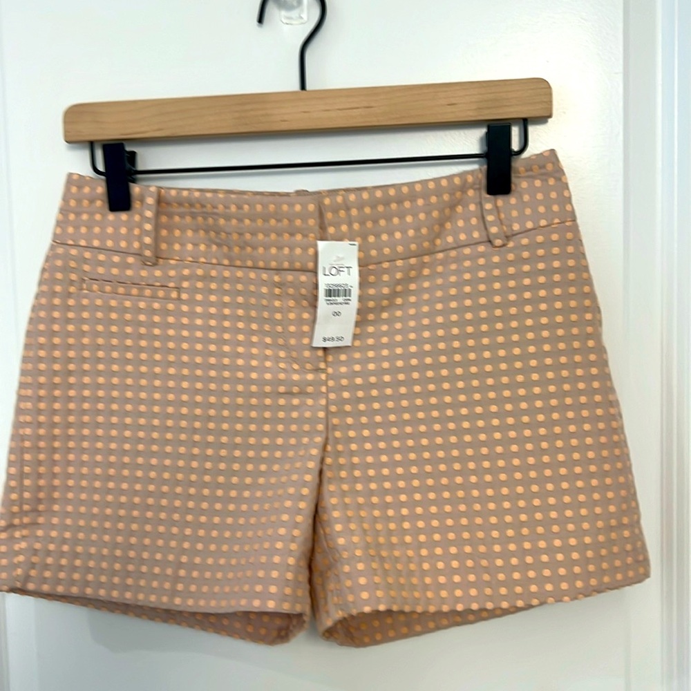 Loft 4” inseam size 00 shorts
💋Final price💋